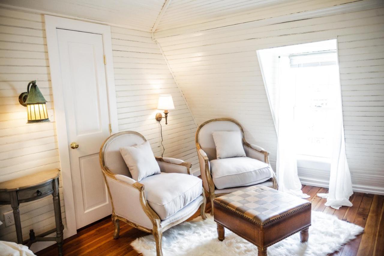 Fairytale Loft Suite 1 Bed, 1 Bath Luxury Apartment In Downtown Belmont Charlottesville Exterior foto